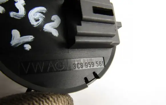 Volkswagen PASSAT CC Other switches/knobs/shifts 3C8959561