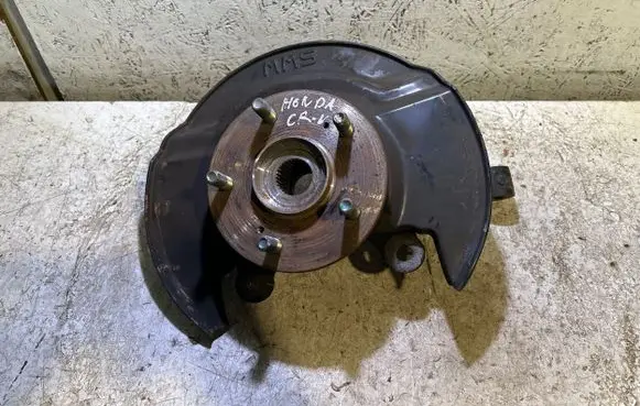 Honda CR-V Front wheel hub