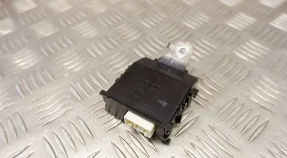 Door central lock control unit/module