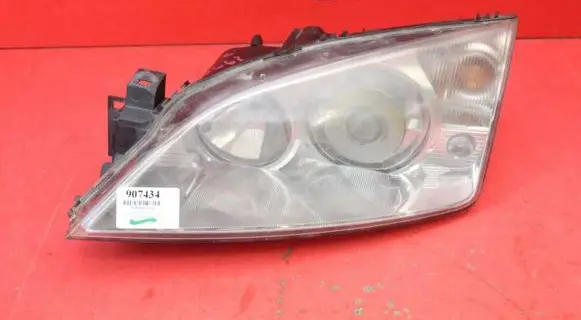 Ford Mondeo Mk III Headlight/headlamp 0391174271