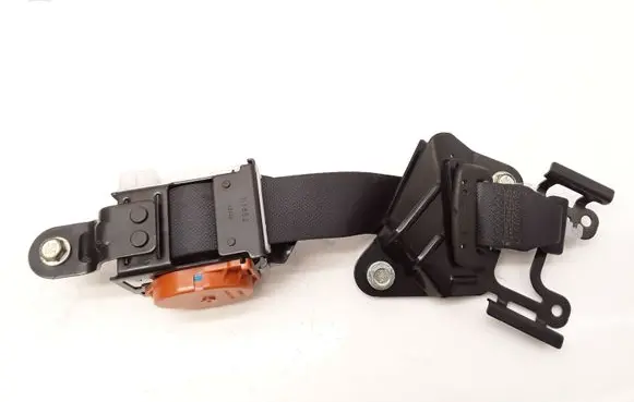 Honda Accord Middle seatbelt (rear) C7084208