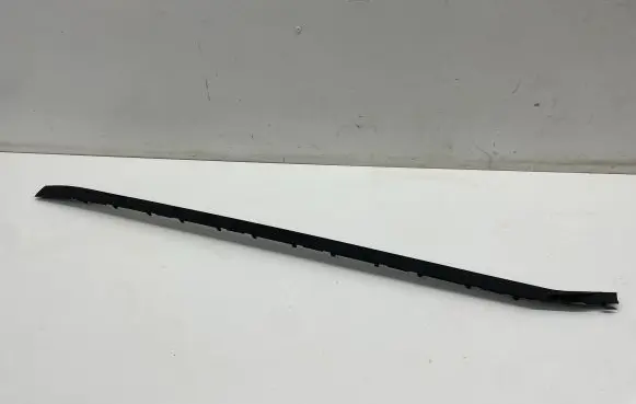 BMW iX Windshield trim 7954434