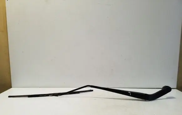Land Rover Discovery Sport Front wiper blade arm 237A2