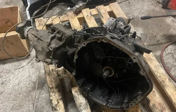 Manual 6 speed gearbox