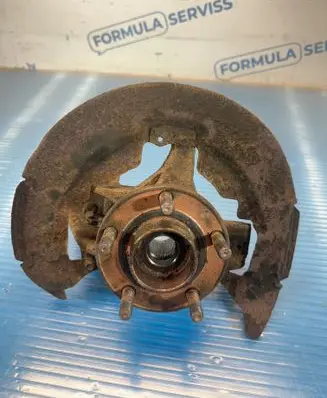 Volvo V50 Front wheel hub spindle knuckle