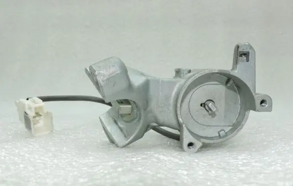 Toyota RAV 4 (XA20) Ignition lock