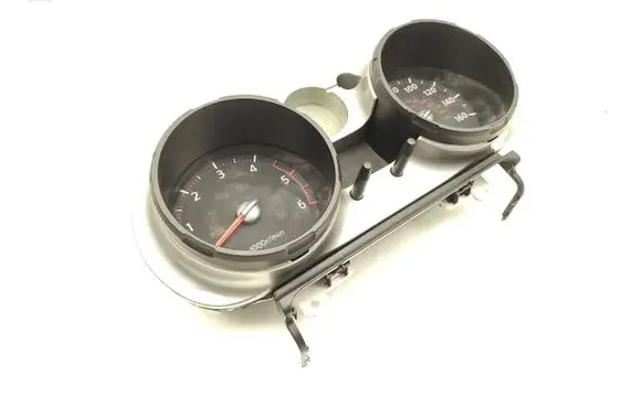Speedometer (instrument cluster)