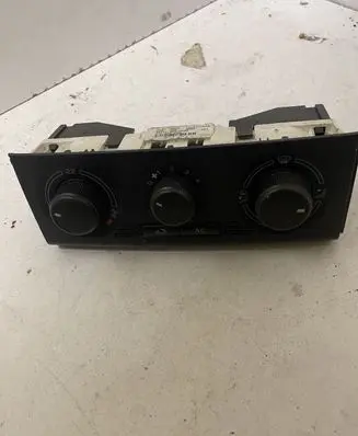 Skoda Fabia Mk2 (5J) Climate control unit 7H0953503GB