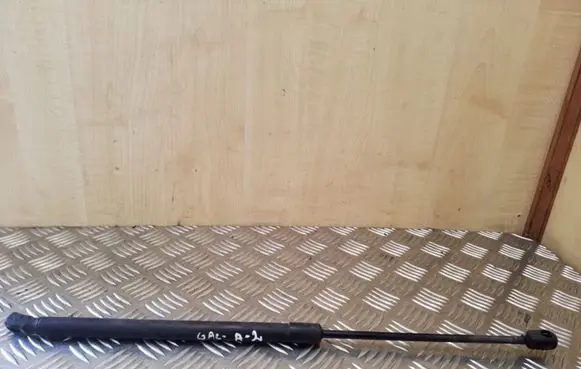 Audi A2 Tailgate/trunk strut/damper 8Z0827552C