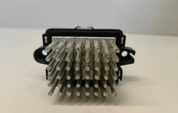 Chevrolet Camaro Heater blower motor/fan resistor 13501703 01102428003