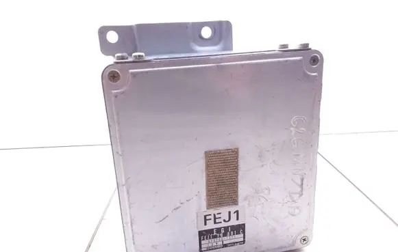 Mazda 626 Engine control unit/module FEJ118881C