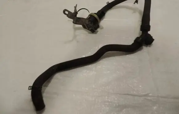 Opel Astra J Water pump 13326015