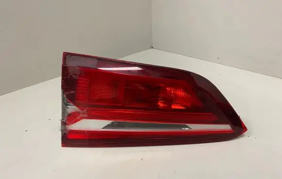 BMW X1 F48 F49 Tailgate rear/tail lights 9358050 0858000