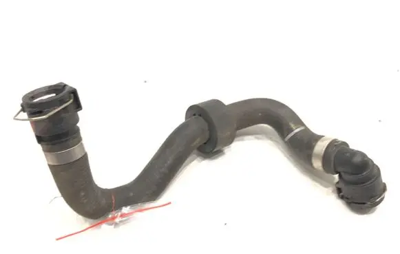 Mini Cooper Countryman F60 Engine coolant pipe/hose 7617374