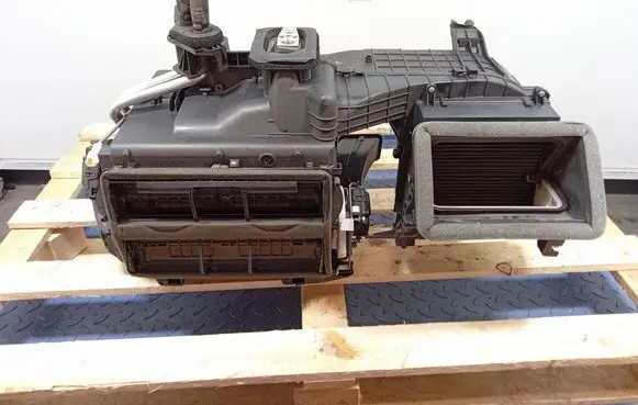 Jeep Compass Interior heater climate box assembly 68091192AB