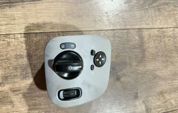 Light switch