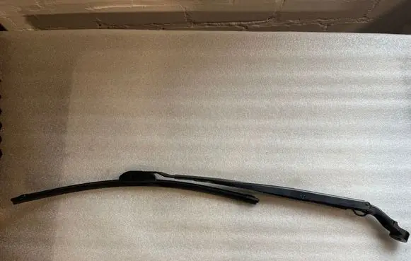 Jeep Grand Cherokee Front wiper blade arm 2590N1
