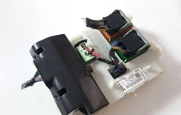 Volvo XC60 Fuse module 31412969 98HL143720040