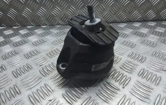BMW 5 E60 E61 Engine mount bracket 6769874 676987402