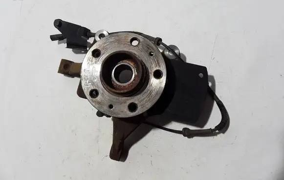 Renault Trafic III (X82) Front wheel hub 400144570R