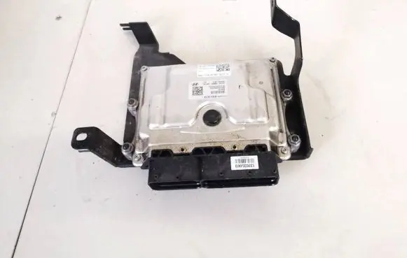 KIA Sportage Engine control unit/module 391282brk0 39128-2brk0