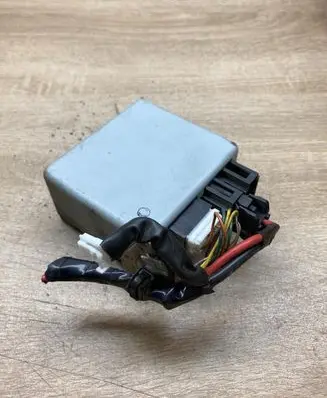 Nissan Note (E11) Power steering control unit/module 285009U05A 6700001749