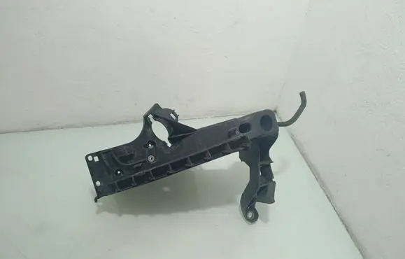 Audi A5 Sportback 8TA Headlight/headlamp mounting bracket 8T0805607L