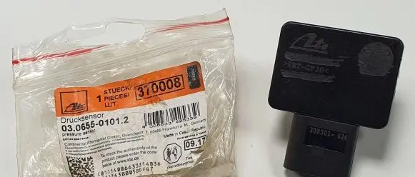Volkswagen Golf V Turbo air boost pressure sensor 03.0655-0101.2