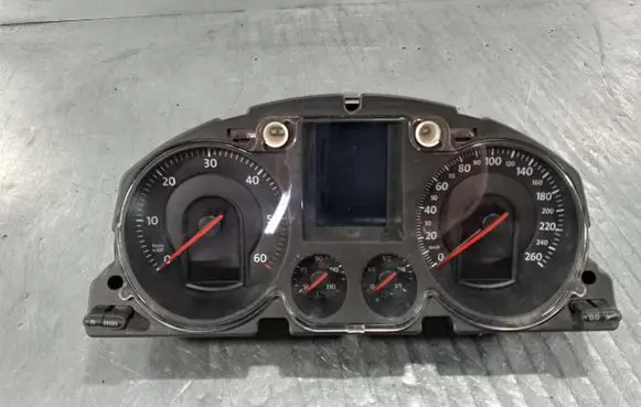 Speedometer (instrument cluster)