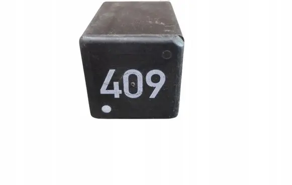 Volkswagen T-Cross Fuel pump relay 1J0906383B