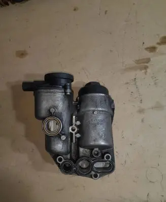 Volvo S80 Oil filter cover 6740273266
