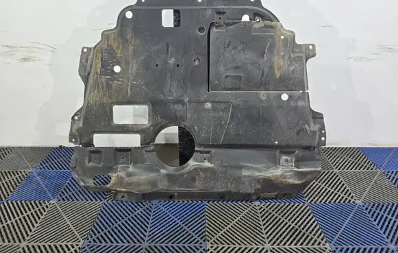 Toyota Auris E180 Engine splash shield/under tray 5144102320