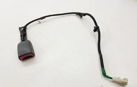 Toyota Prius (XW30) Front seatbelt buckle E034501