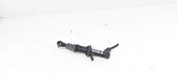 Renault Clio III Clutch master cylinder 8200436137