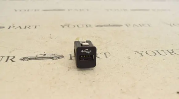 BMW 7 F01 F02 F03 F04 USB socket connector 9237656