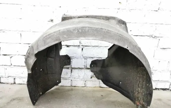 Audi A6 S6 C6 4F Front wheel arch liner splash guards 4F0821133H