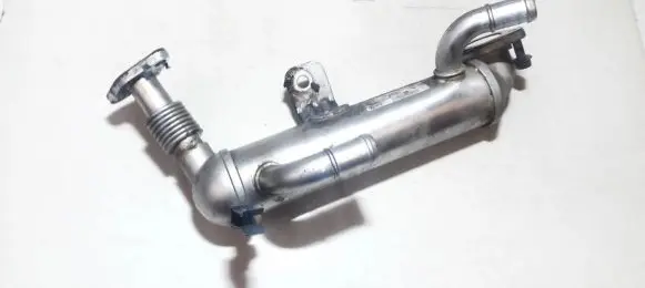 Hyundai i30 EGR valve cooler 284162a