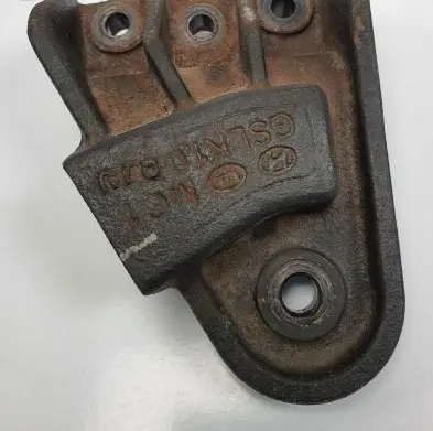 KIA Picanto Engine mounting bracket