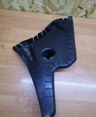 Volvo S60 Front bumper mounting bracket 31386720