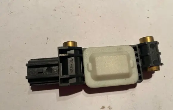 Audi A4 S4 B7 8E 8H Airbag deployment crash/impact sensor 8E0959643B