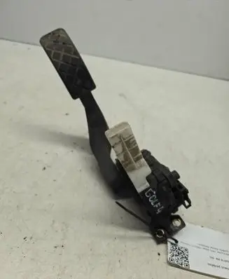 Volkswagen Golf IV Accelerator throttle pedal 1J1721503H