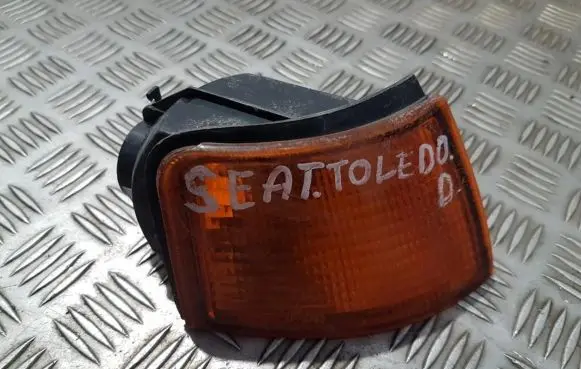Front indicator light