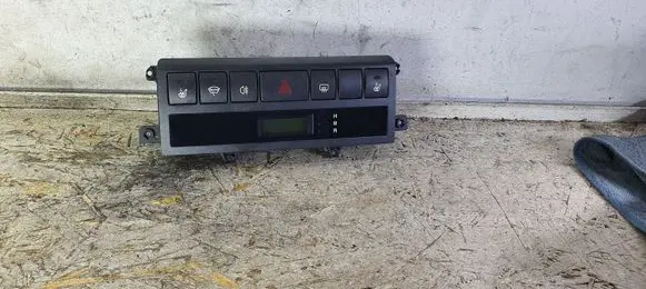 KIA Sorento A set of switches 945003E500