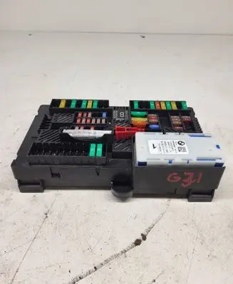BMW 5 G30 G31 Fuse module 8795477 55892110 1921904293