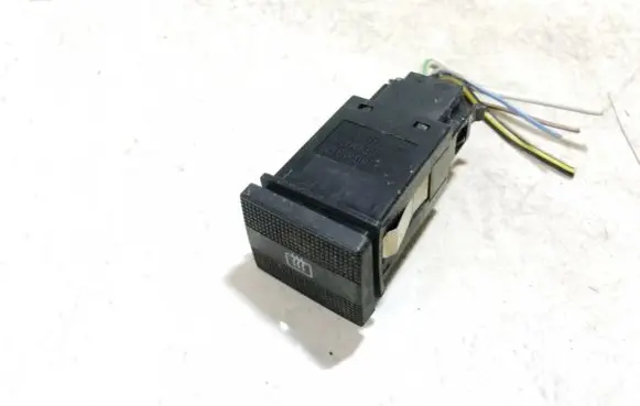 Volkswagen Golf III Windscreen/window heater switch 1h0959621