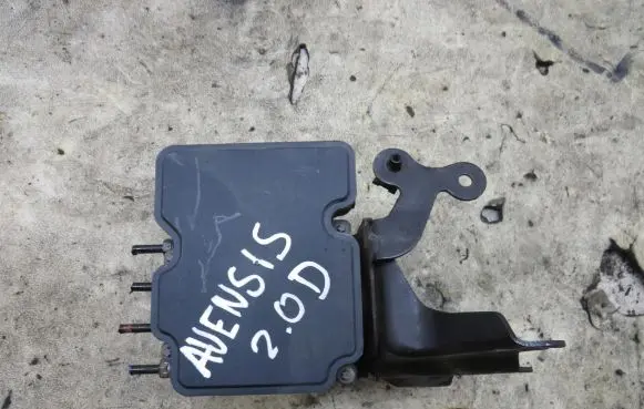 Toyota Avensis T270 ABS Pump 44540-05150