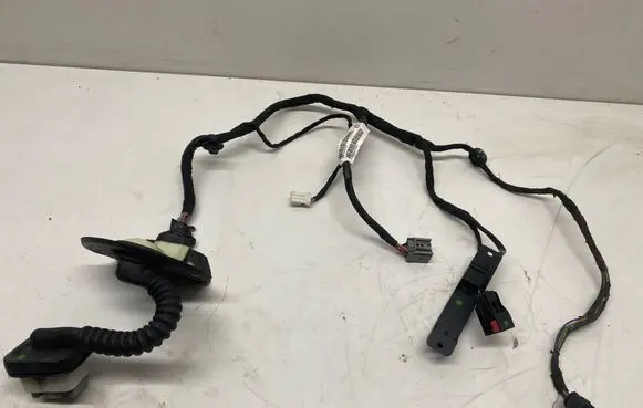 Jeep Grand Cherokee Rear door wiring loom 68054431AG P68054431AG