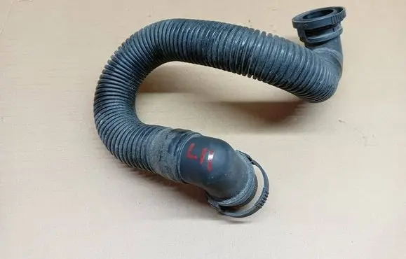 Seat Leon (1P) Breather/breather pipe/hose 1K0131149C