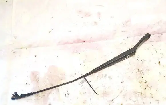 Skoda Octavia Mk2 (1Z) Front wiper blade arm 1z1955410
