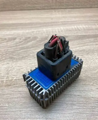 Saab 9-3 Ver1 Glow plug pre-heat relay 55353011 51299014B WITHPLUG